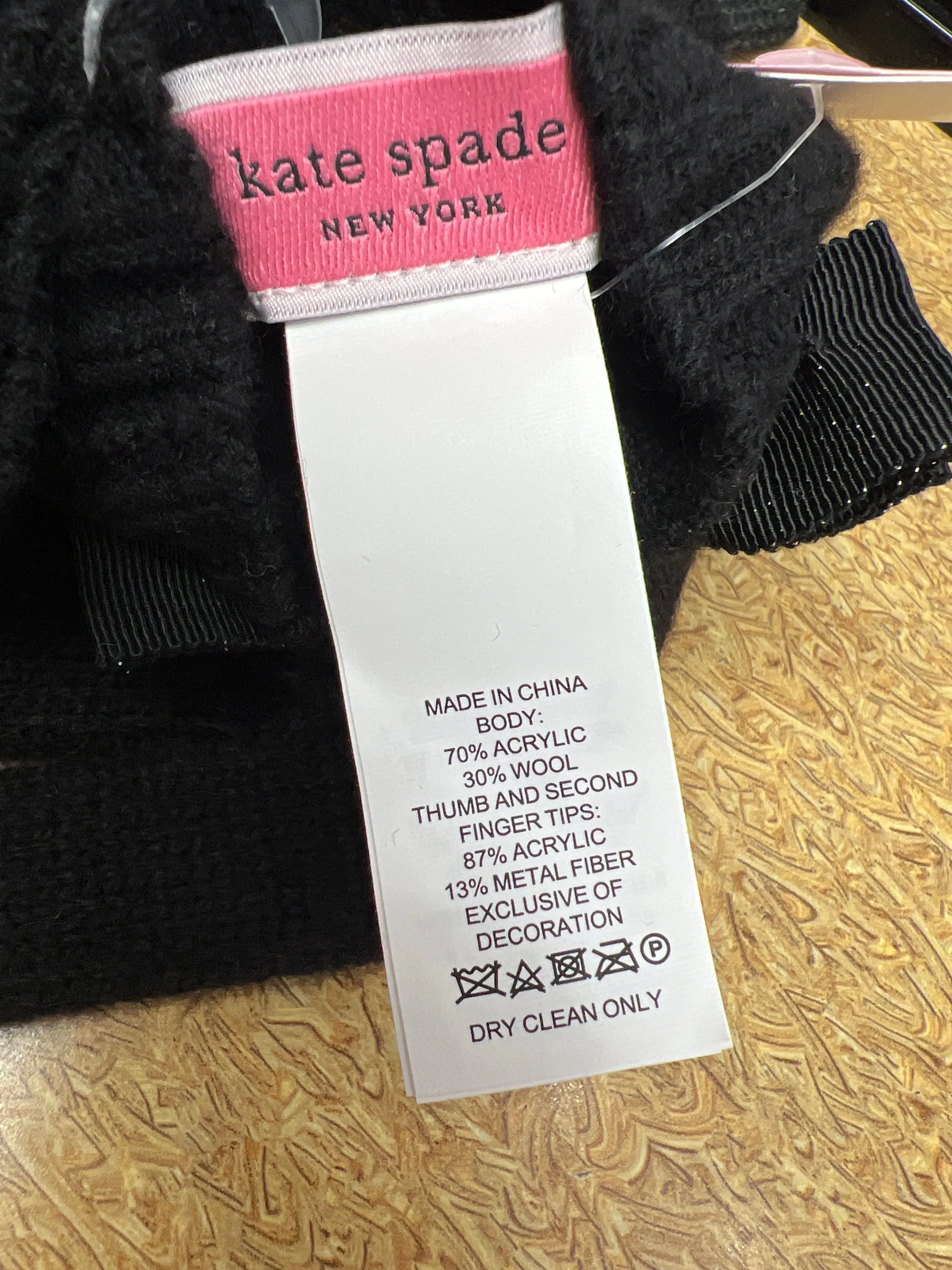 Gloves Designer By Kate Spade In Black