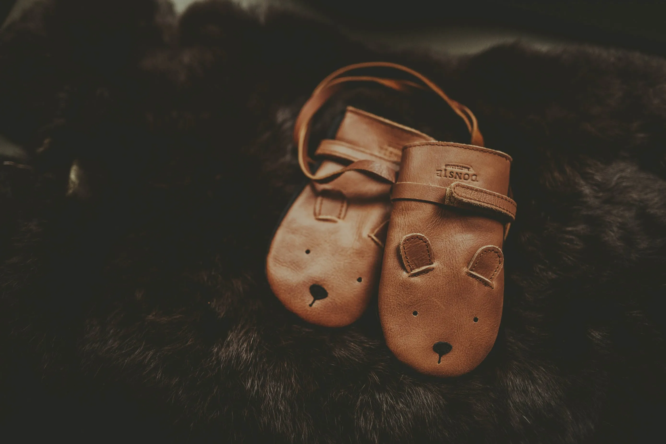 Kapi Classic Mittens | Bear | Cognac Classic Leather