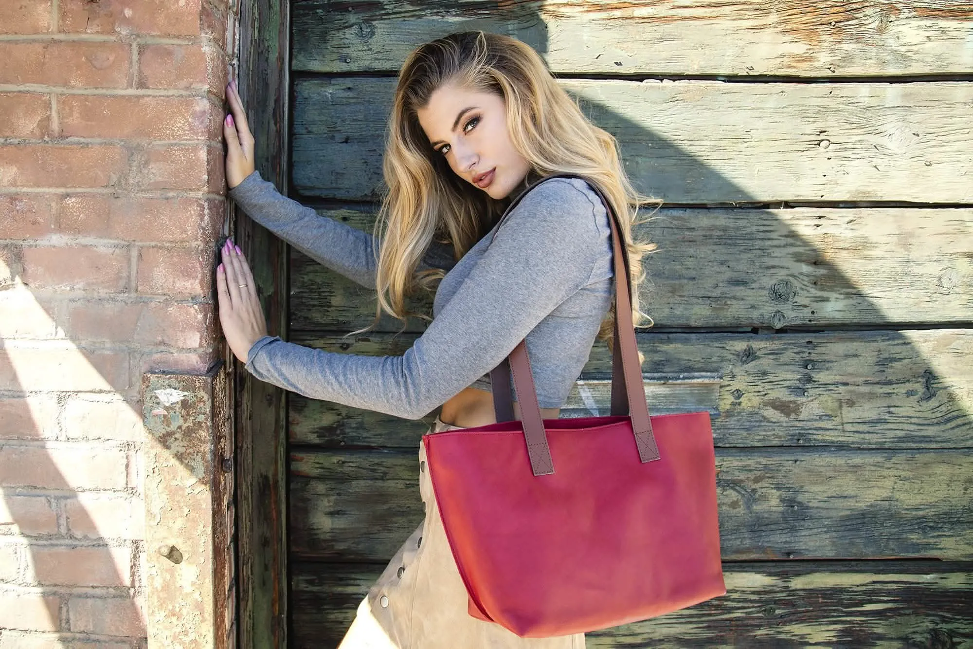 Stylish Crimson Carryall Bag