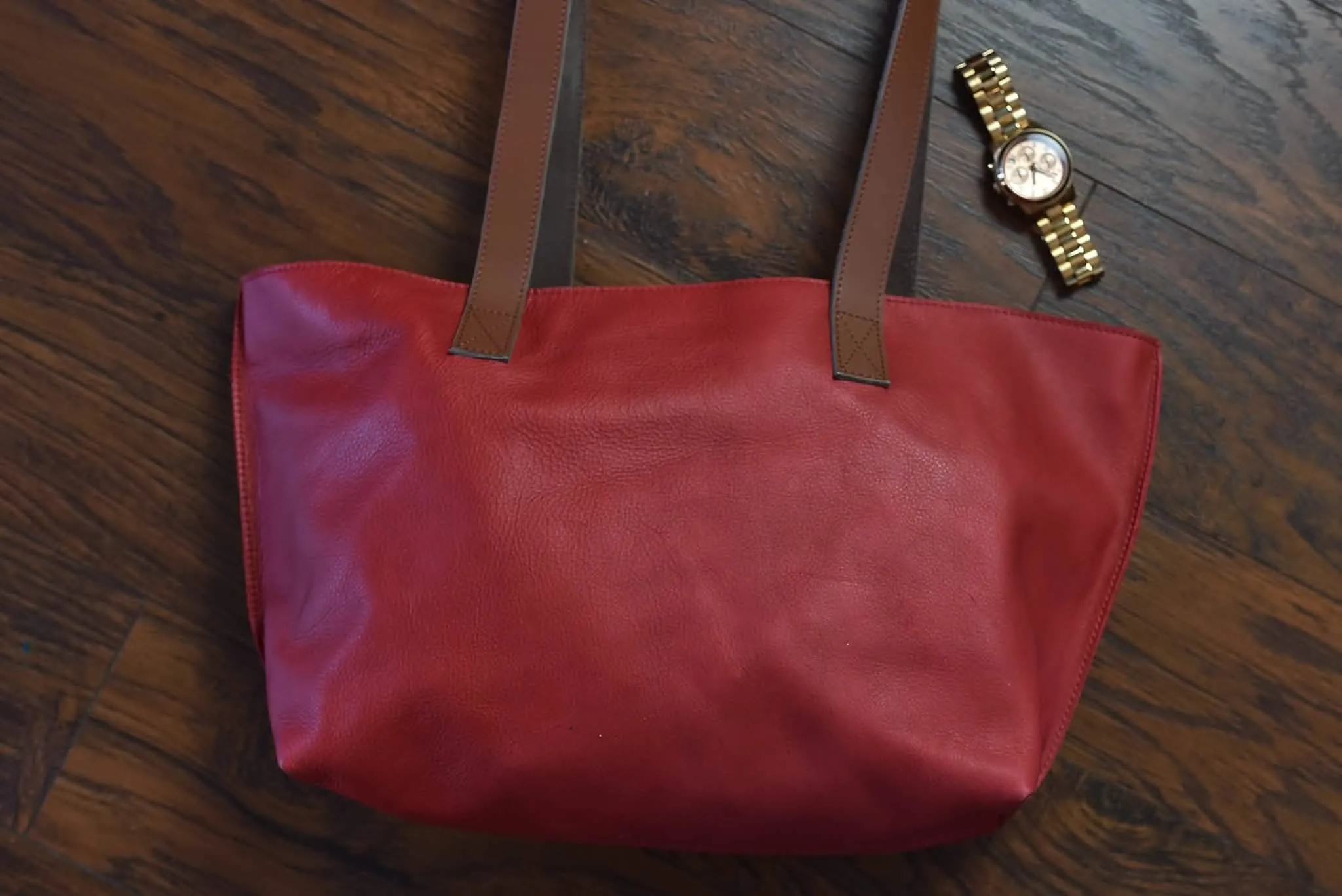 Stylish Crimson Carryall Bag