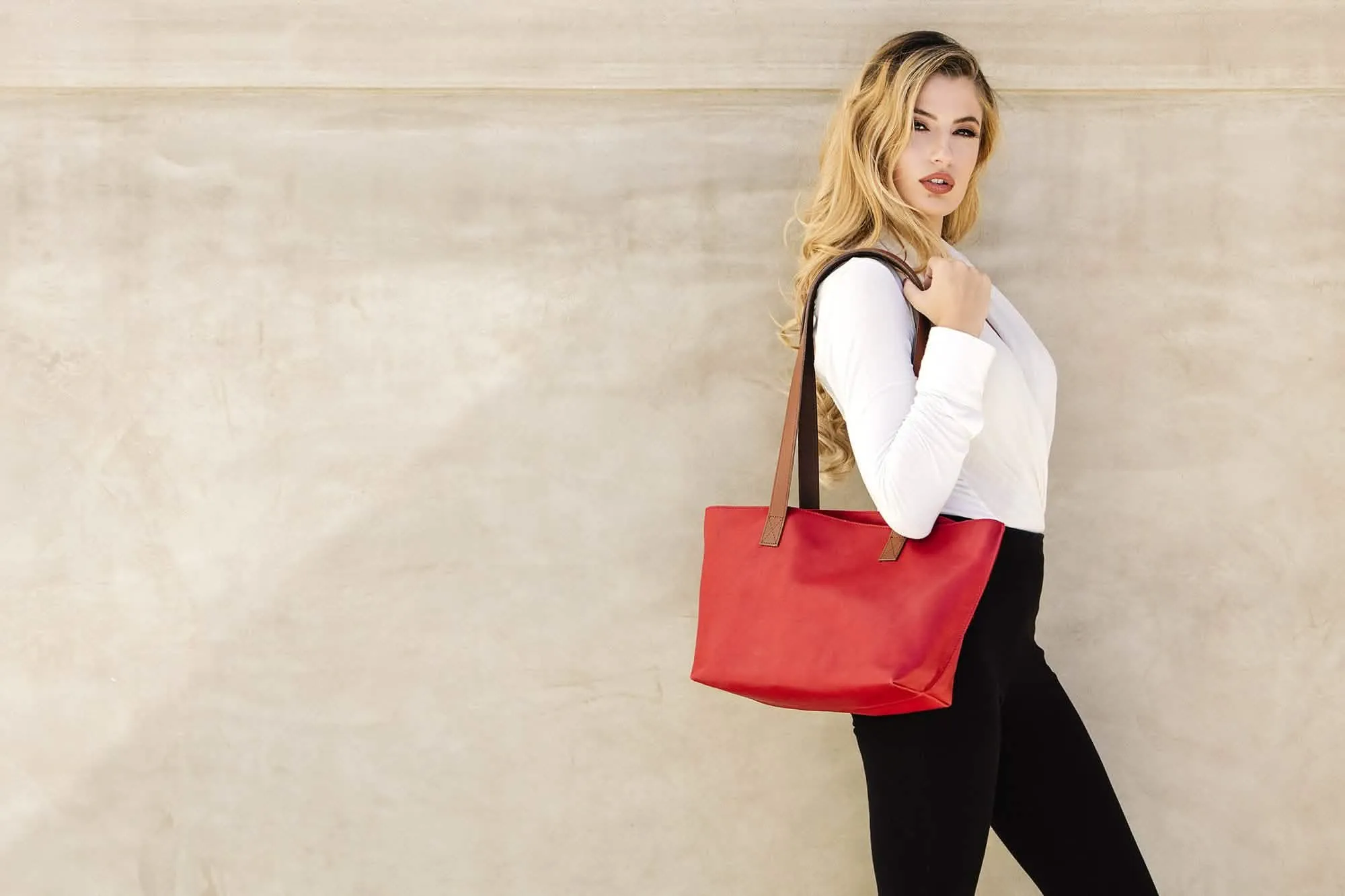 Stylish Crimson Carryall Bag